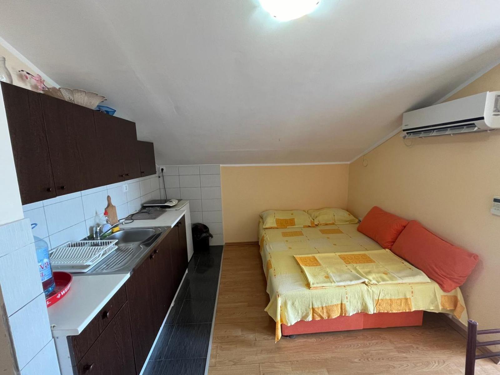 Apartments Mudric تْشيرسيك نوفي المظهر الخارجي الصورة